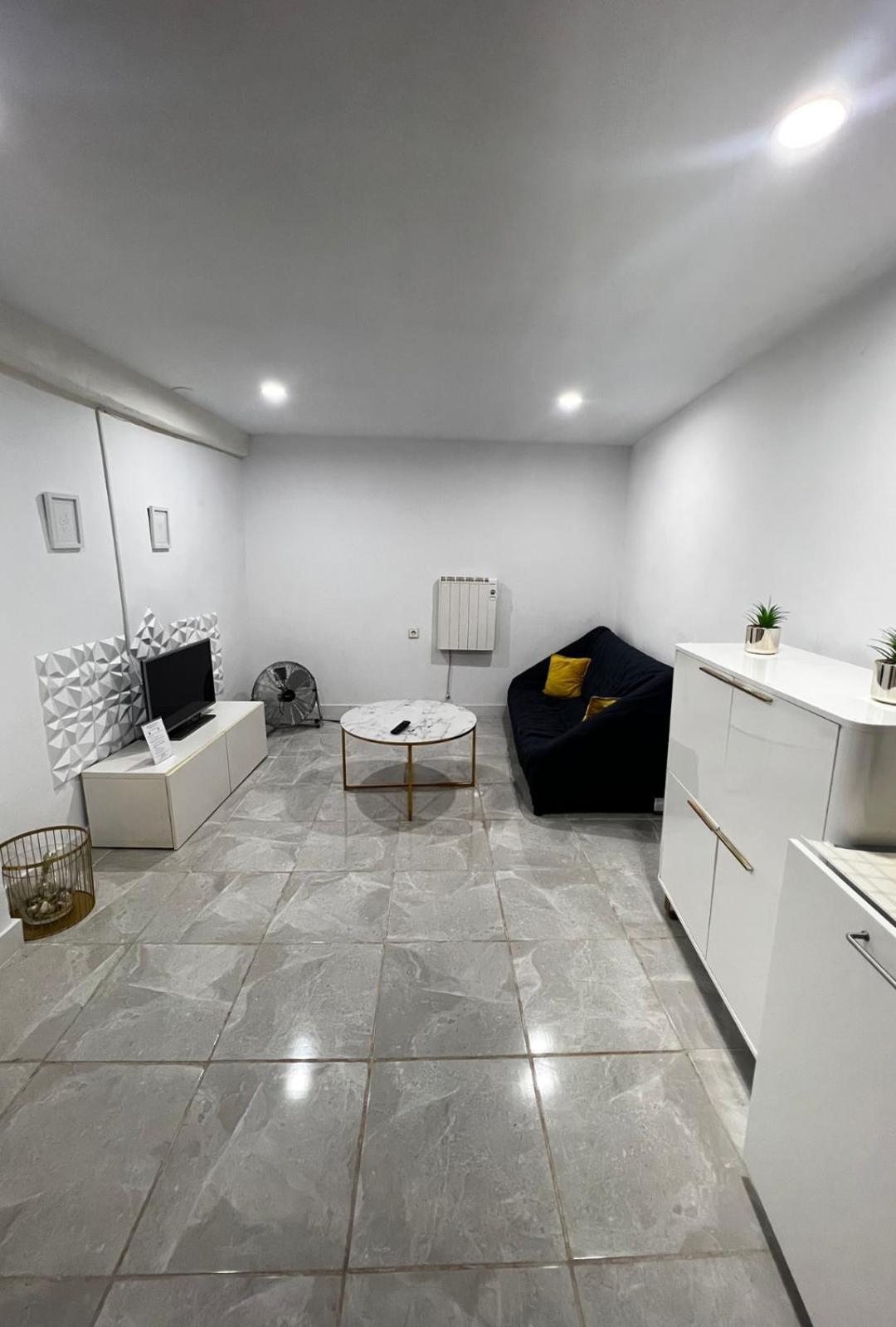 Appartamento Apartamento Centrico Economico En Berga P1 Esterno foto